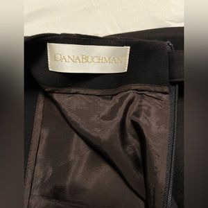 Dana Buchman Women’s Skirt, 90% Wool and Vintage, Black and Size 06